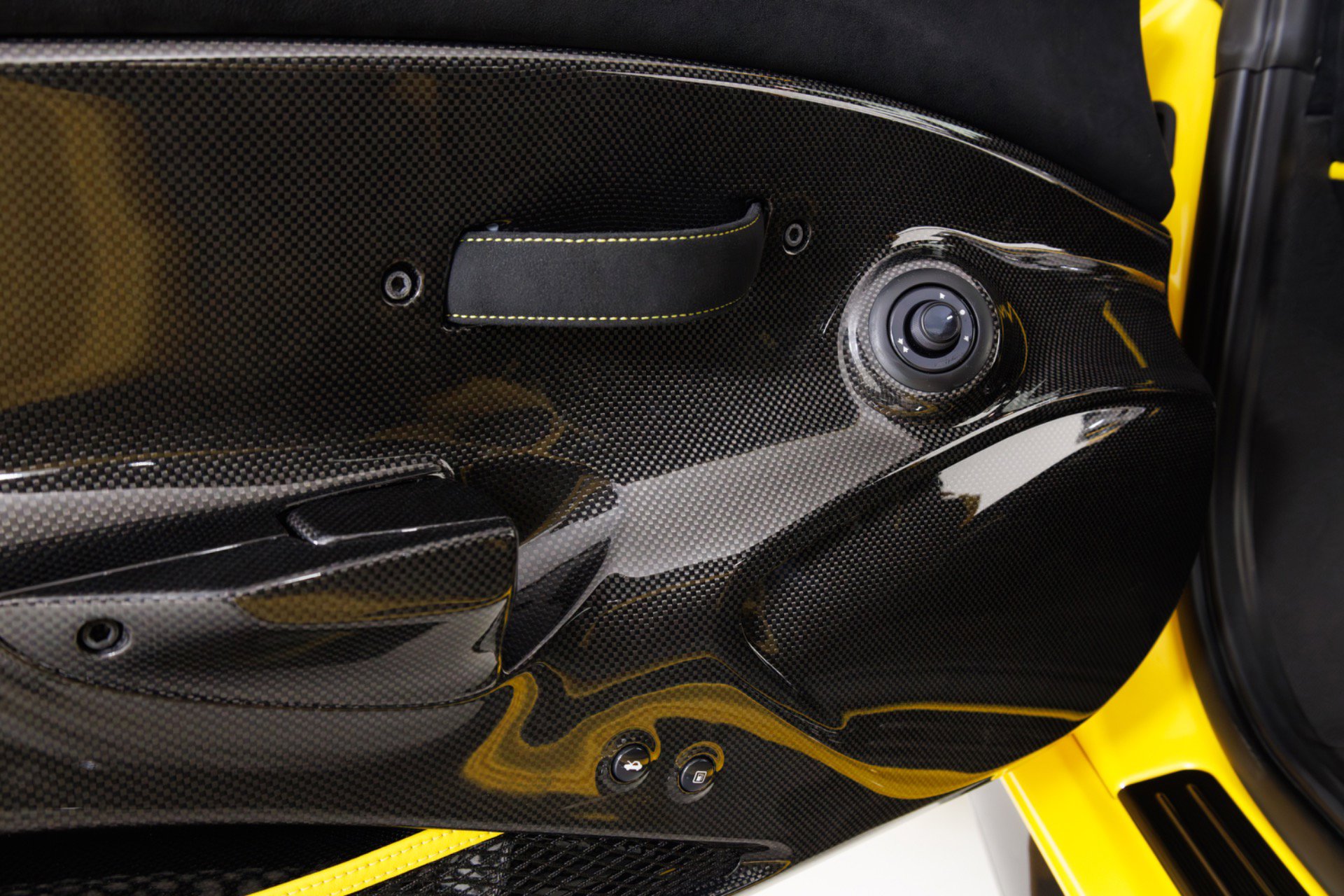 Used 2020 Ferrari 488 Pista image 28