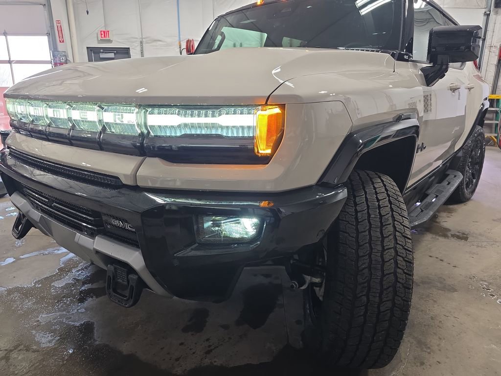 New 2026 GMC Hummer EV SUV w/ LPO, Dark Essentials Package image 33