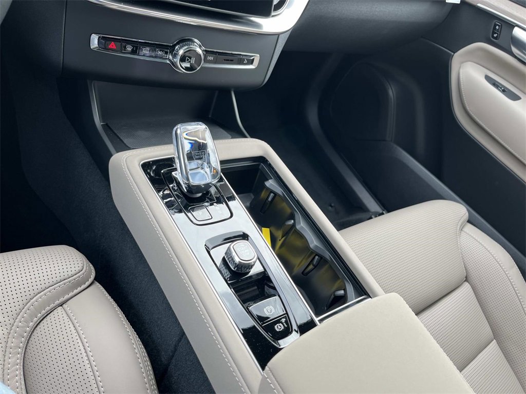 New 2026 Volvo XC90 B6 Ultra image 31