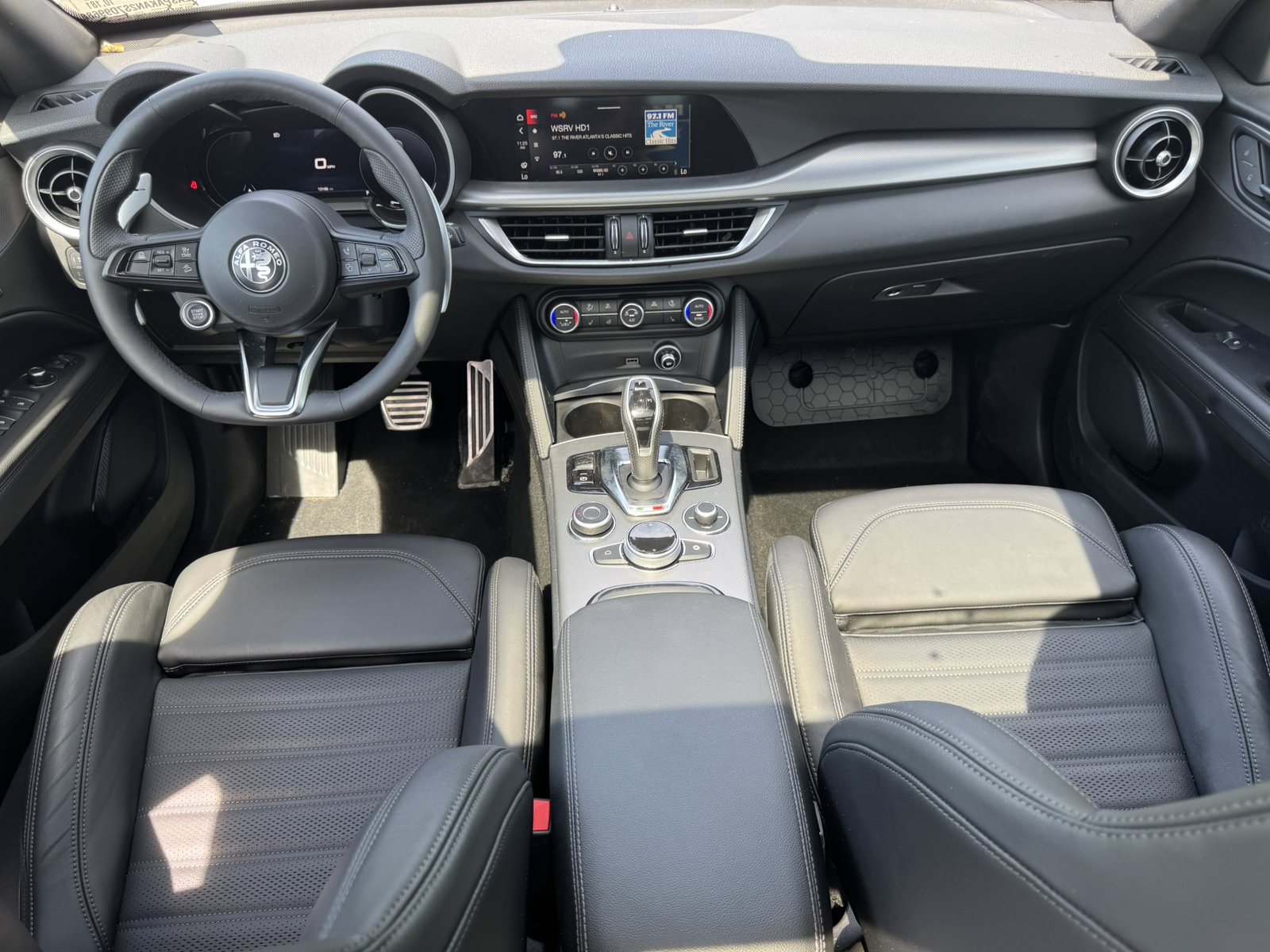 Used 2025 Alfa Romeo Stelvio Sprint w/ Veloce Package AWD/4WD image 27