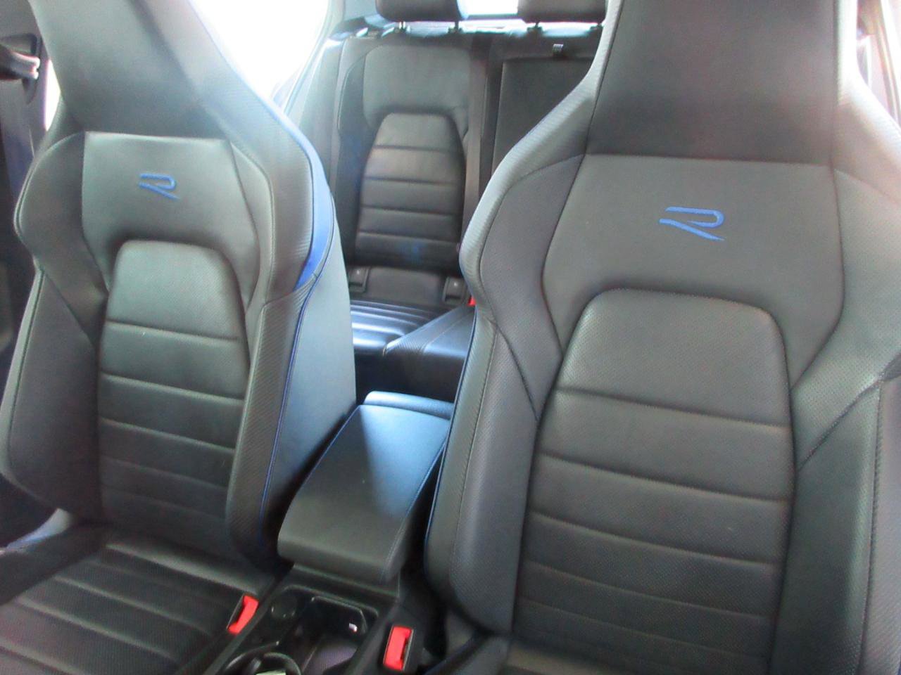 Used 2022 Volkswagen Golf R AWD/4WD image 16