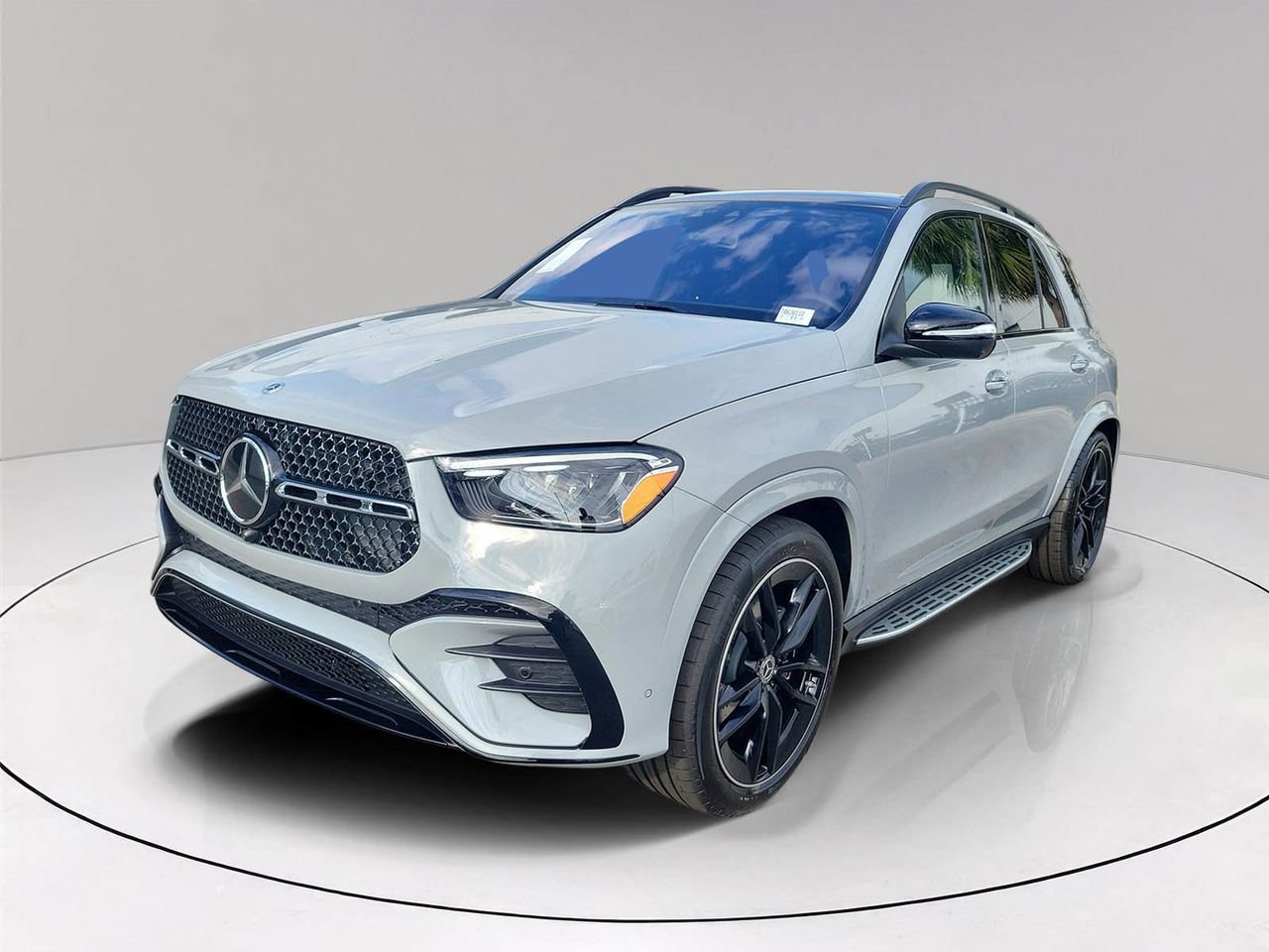 New 2026 Mercedes-Benz GLE 580 4MATIC image 3