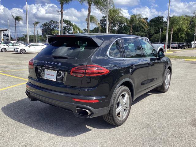 Used 2016 Porsche Cayenne w/ Premium Package AWD/4WD image 7