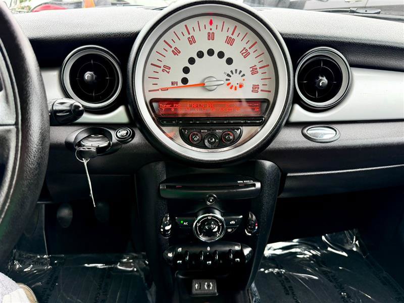 Used 2013 MINI Cooper Hardtop FWD image 8