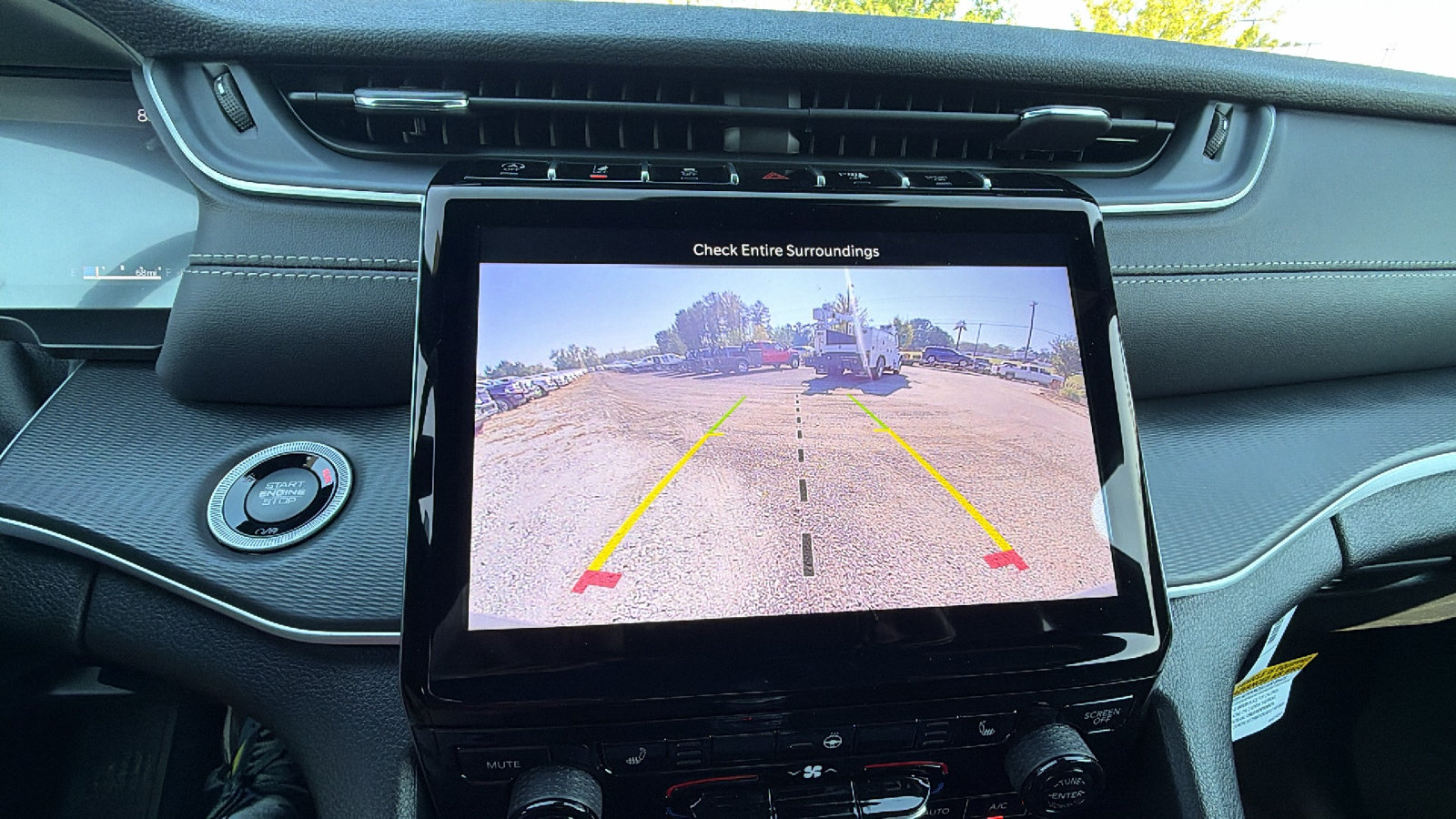 New 2027 Jeep Grand Cherokee Laredo X AWD/4WD image 29