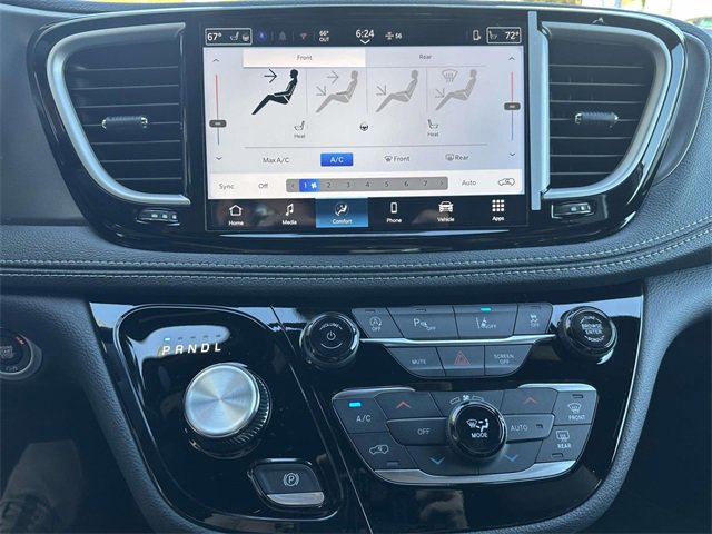 New 2026 Chrysler Pacifica Select image 10