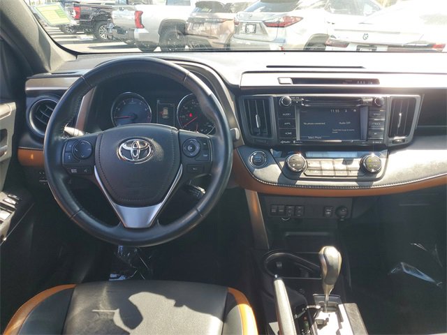 Used 2017 Toyota RAV4 SE image 12