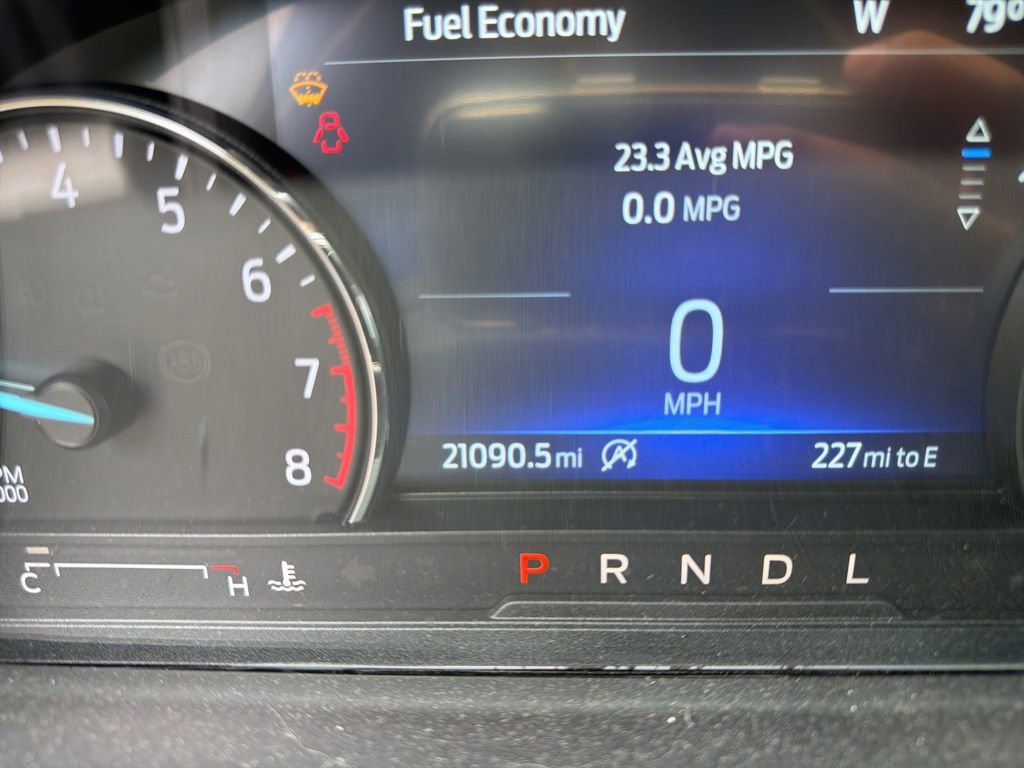 Used 2024 Ford Explorer XLT w/ Equipment Group 202A AWD/4WD image 13