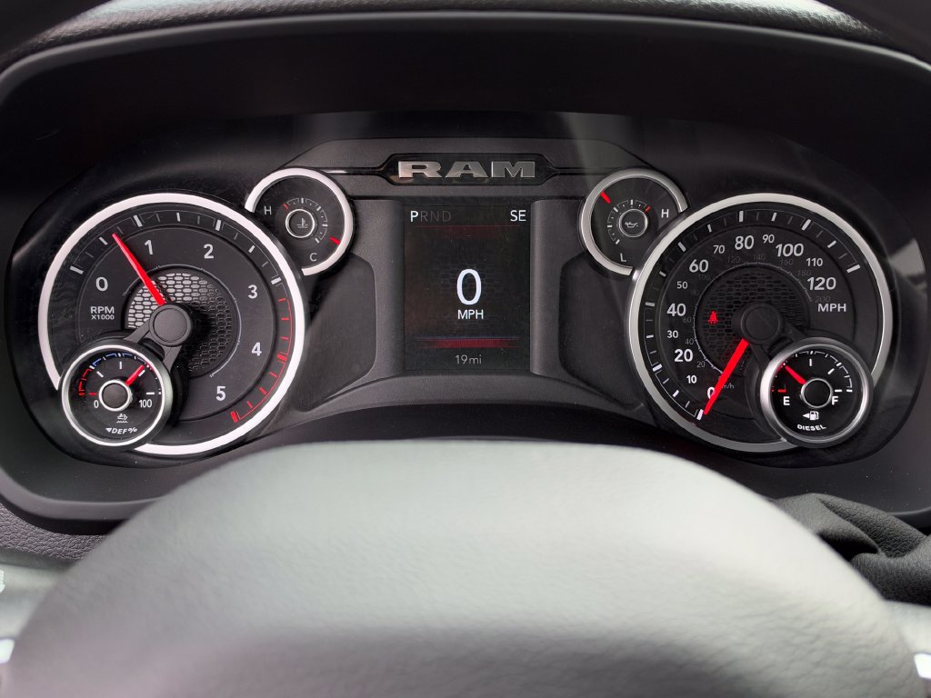 New 2027 RAM 3500 Tradesman AWD/4WD image 19