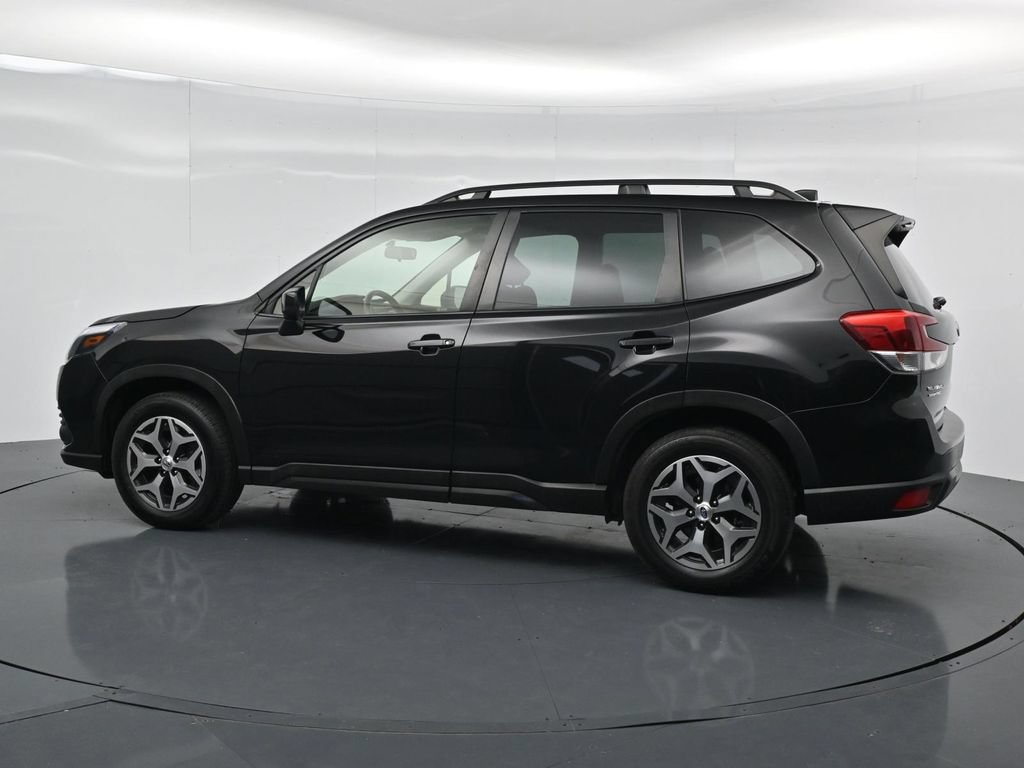 Used 2024 Subaru Forester Premium AWD/4WD image 4