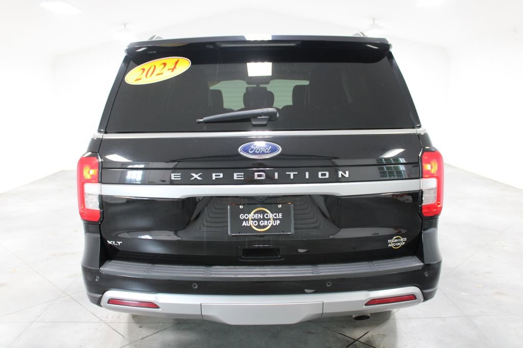 Used 2024 Ford Expedition XLT image 8