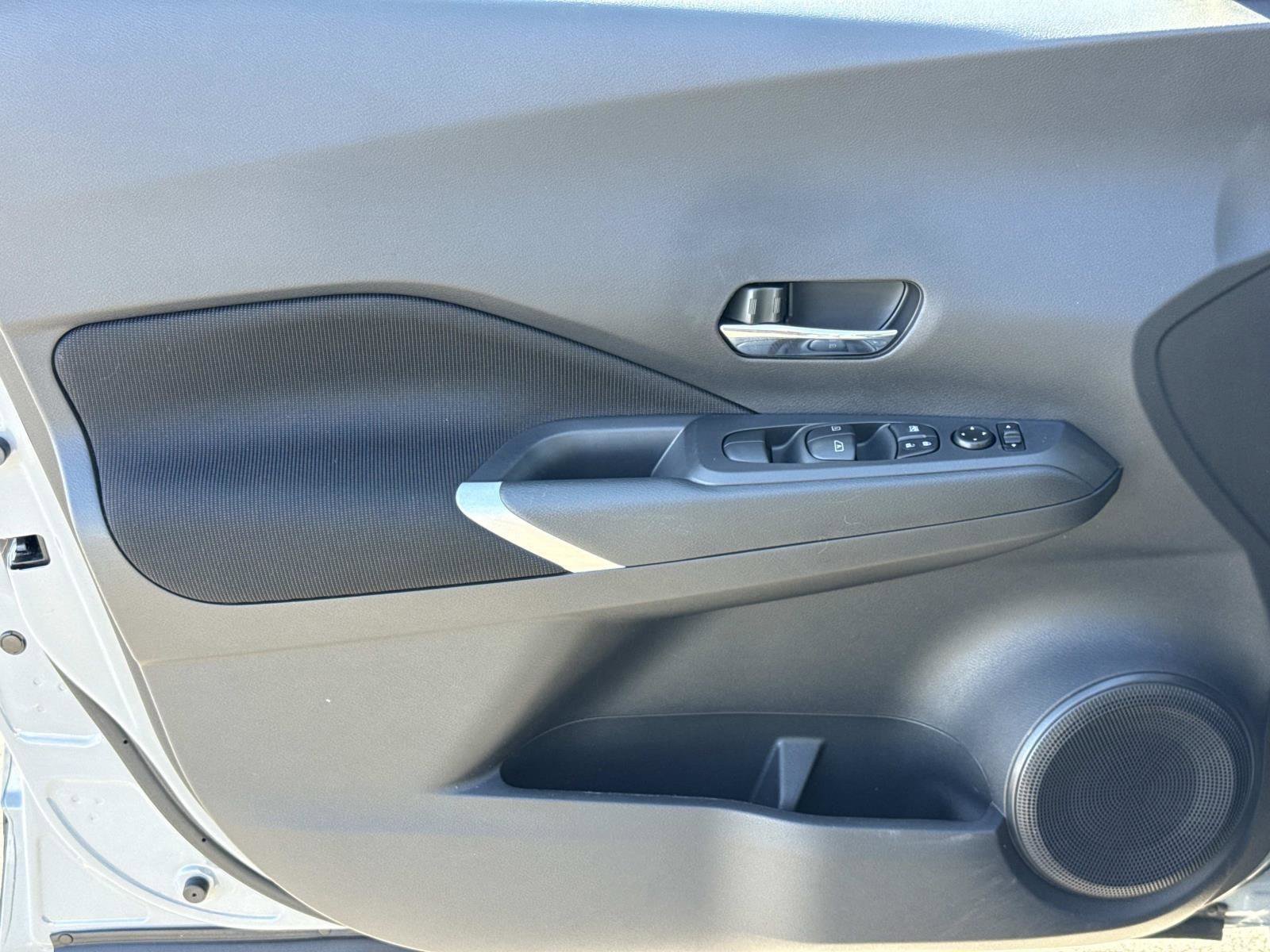 Used 2024 Nissan Kicks SV image 17