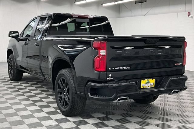 Used 2025 Chevrolet Silverado 1500 RST AWD/4WD image 2