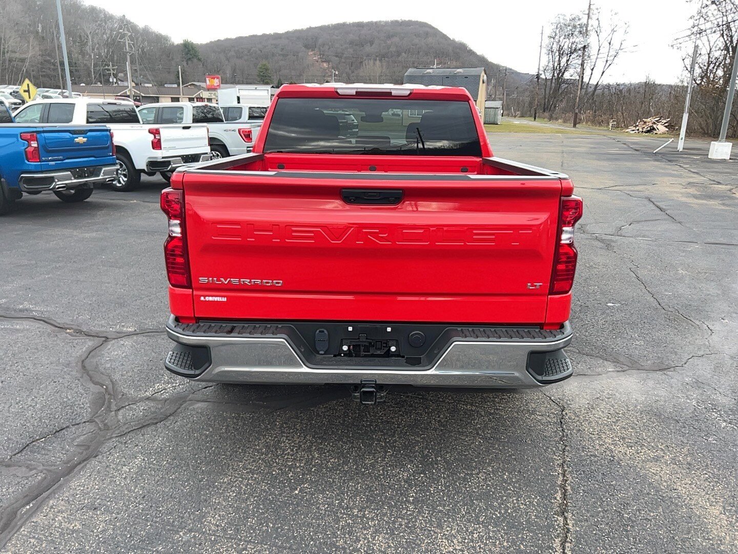 Used 2022 Chevrolet Silverado 1500 LT AWD/4WD image 7