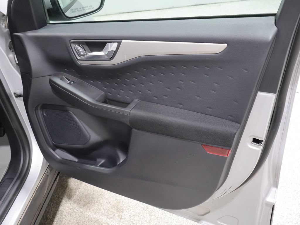 Used 2020 Ford Escape SE AWD/4WD image 25