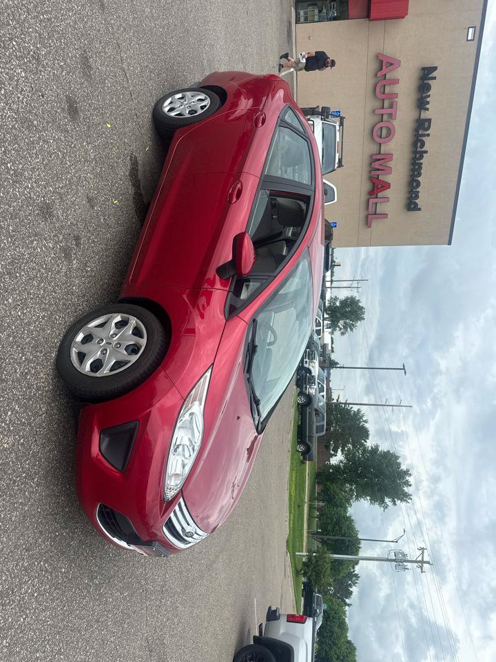 Used 2012 Ford Fiesta SE w/ Winter Pkg FWD image 7