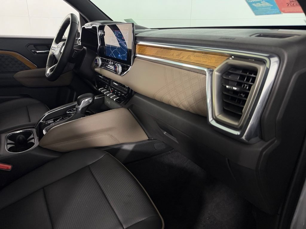 Used 2024 GMC Canyon Denali AWD/4WD image 32
