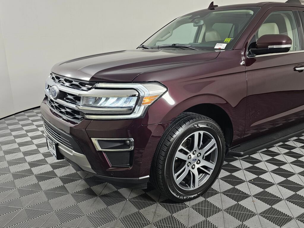Used 2024 Ford Expedition Limited image 10