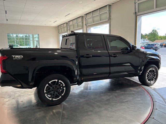 Certified 2024 Toyota Tacoma TRD Sport w/ TRD Sport Upgrade Package AWD/4WD image 7