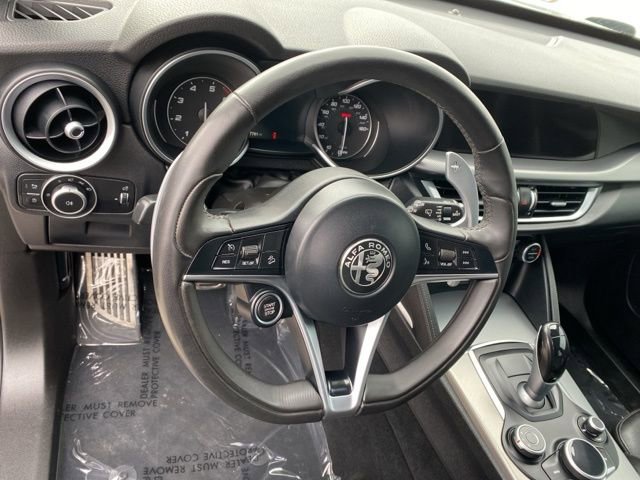 Used 2018 Alfa Romeo Stelvio Ti Sport image 12