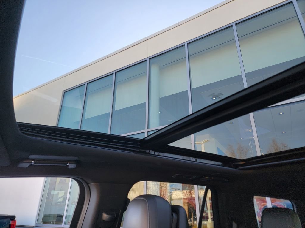 Used 2022 Lincoln Navigator Reserve image 22