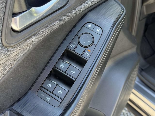 Used 2023 Nissan Rogue SV AWD/4WD image 18