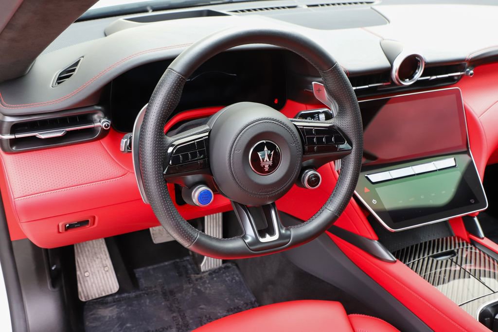 Used 2024 Maserati GranTurismo Trofeo AWD/4WD image 33