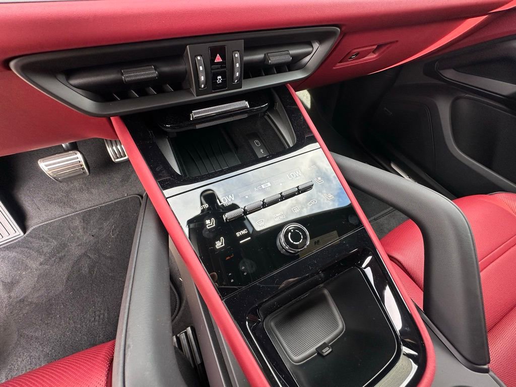 Used 2026 Porsche Cayenne S image 34