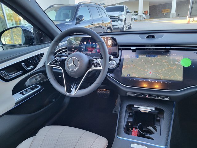 New 2025 Mercedes-Benz E 350 4MATIC Sedan image 17
