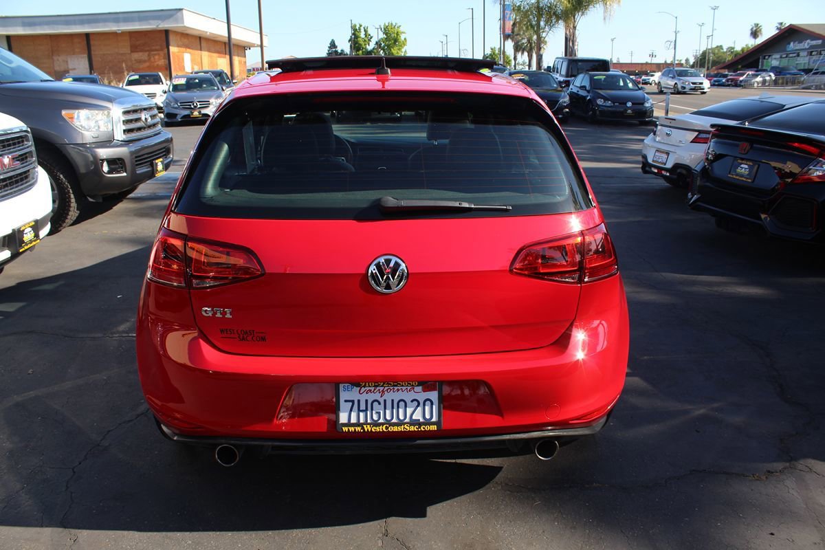 Used 2015 Volkswagen GTI SE FWD image 6