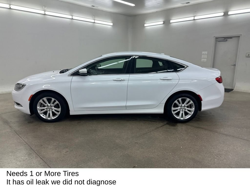 Used 2015 Chrysler 200 Limited w/ Convenience Group FWD image 7