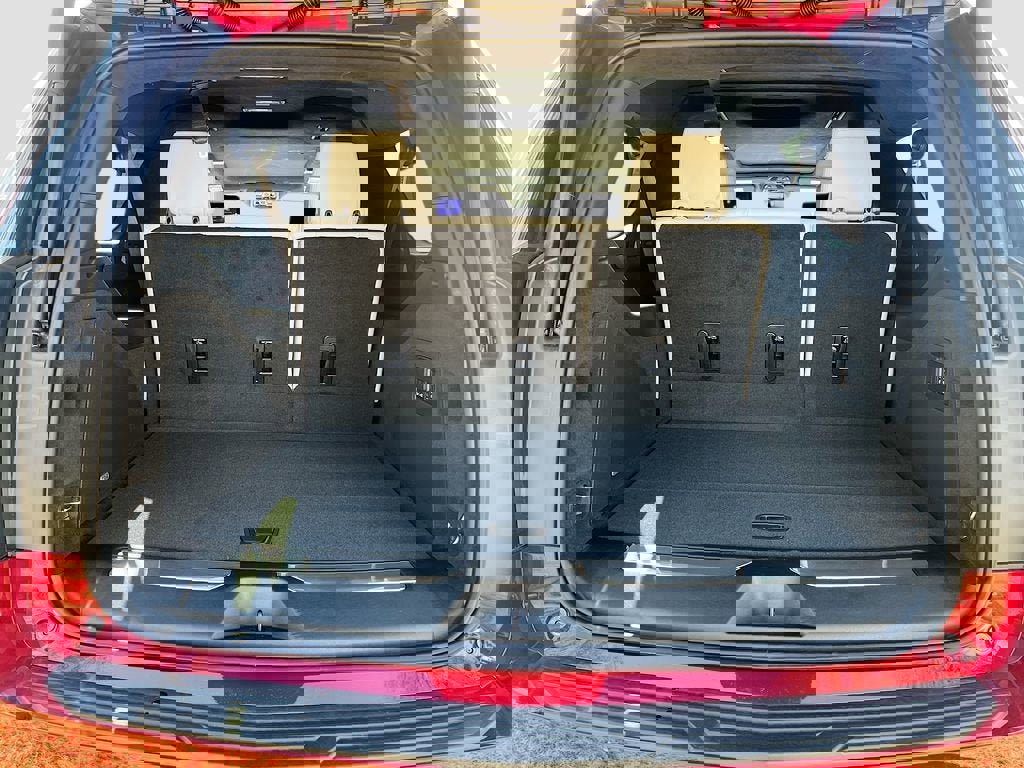 New 2026 Cadillac Escalade ESV Platinum Luxury image 21