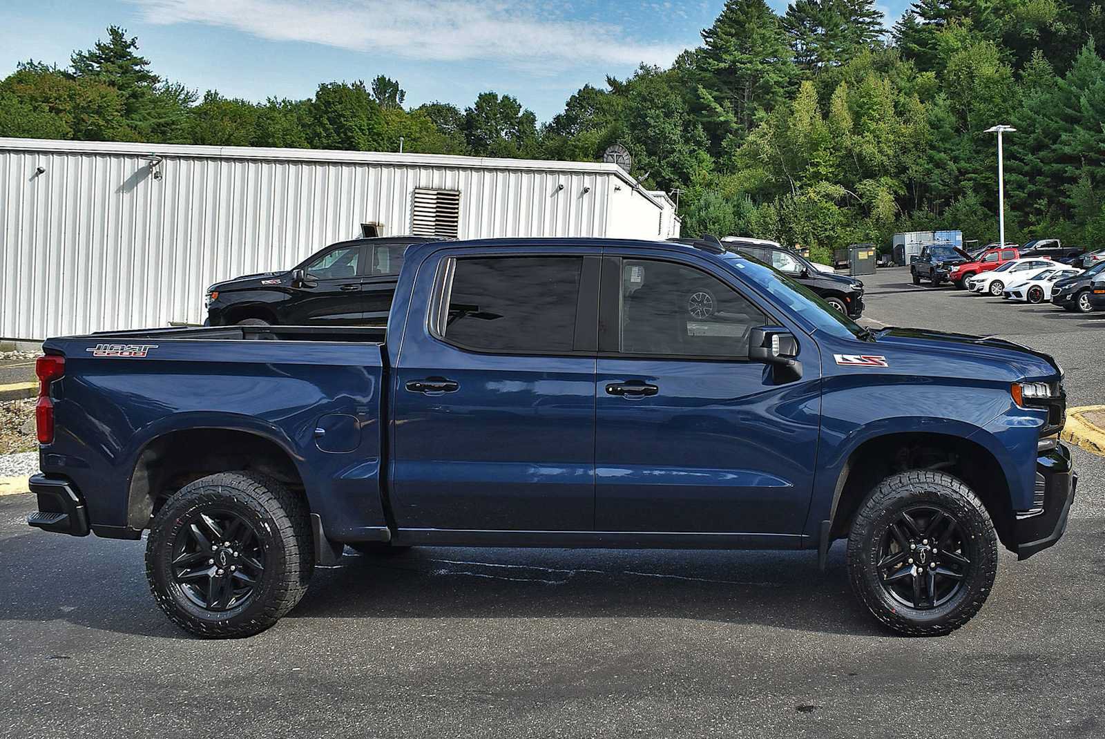 Used 2019 Chevrolet Silverado 1500 LT Trail Boss AWD/4WD image 6