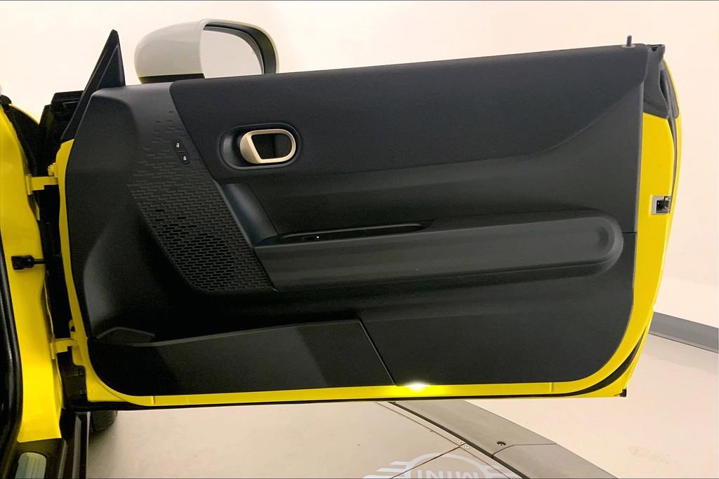 Certified 2025 MINI Cooper S image 25