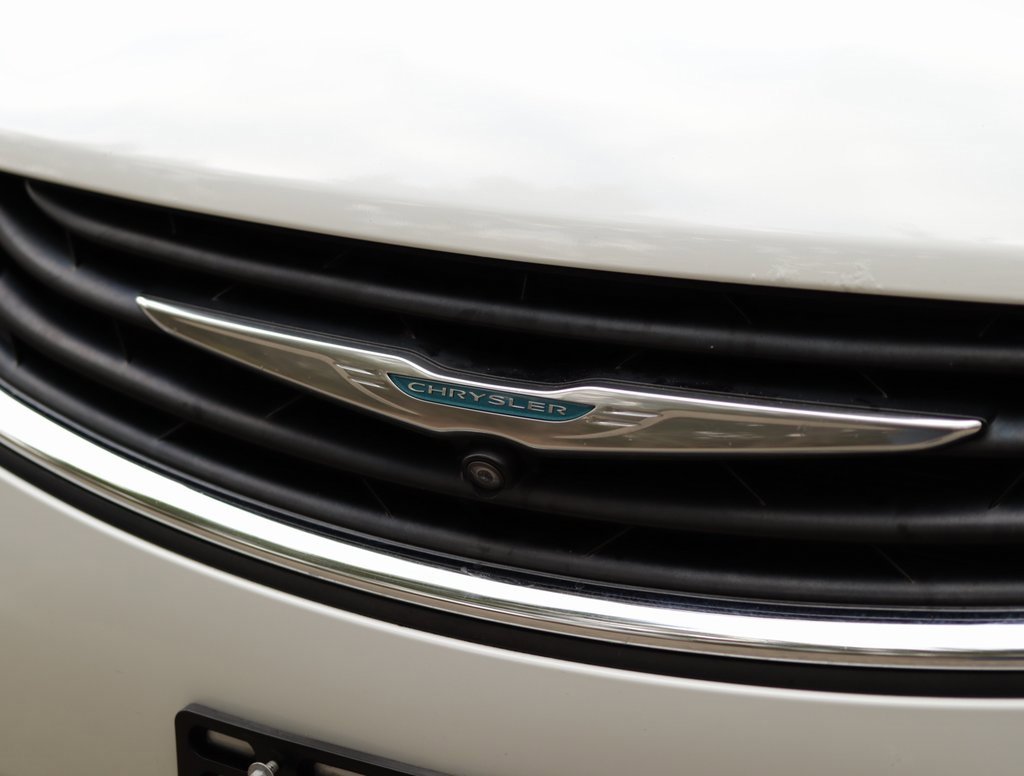 Used 2018 Chrysler Pacifica Limited w/ Advanced Safetytec Group image 41