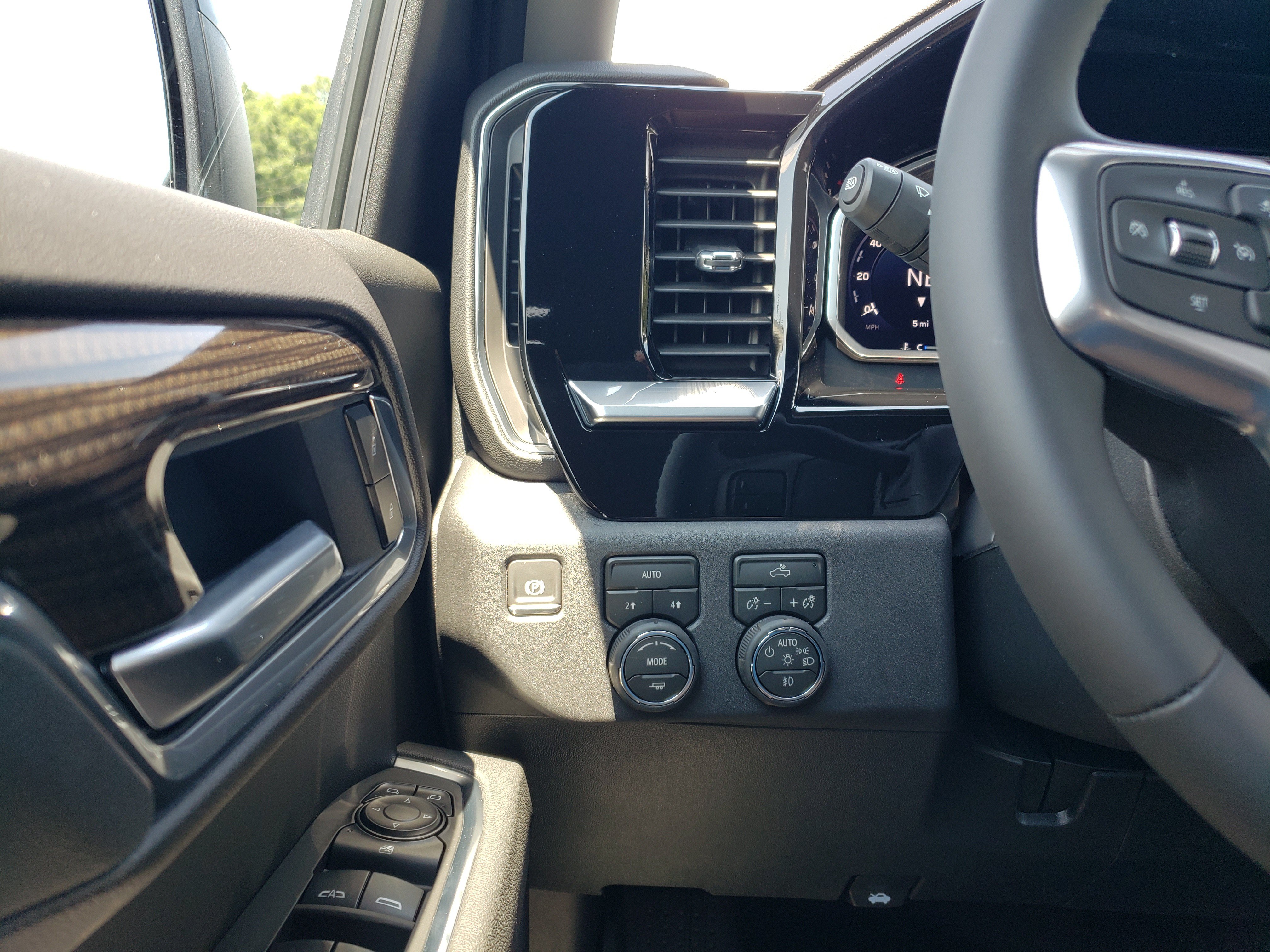 New 2026 Chevrolet Silverado 1500 RST w/ RST Select Package AWD/4WD image 12