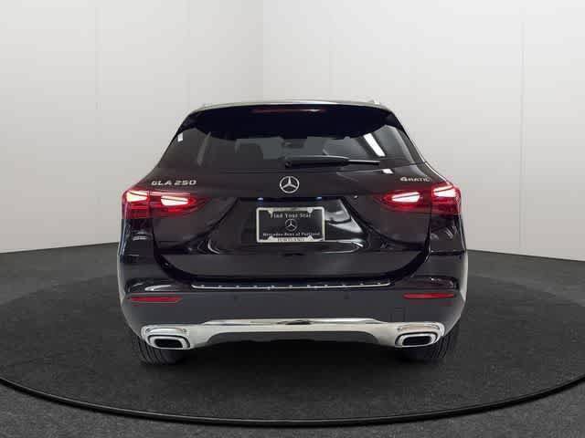 Used 2025 Mercedes-Benz GLA 250 4MATIC image 6