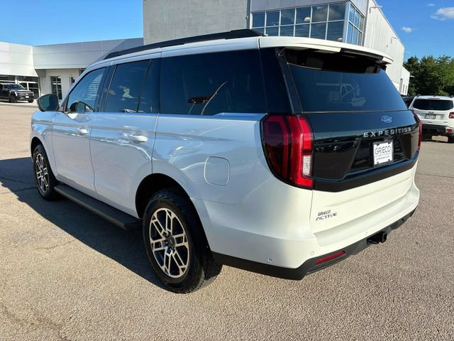 Used 2025 Ford Expedition Active AWD/4WD image 5