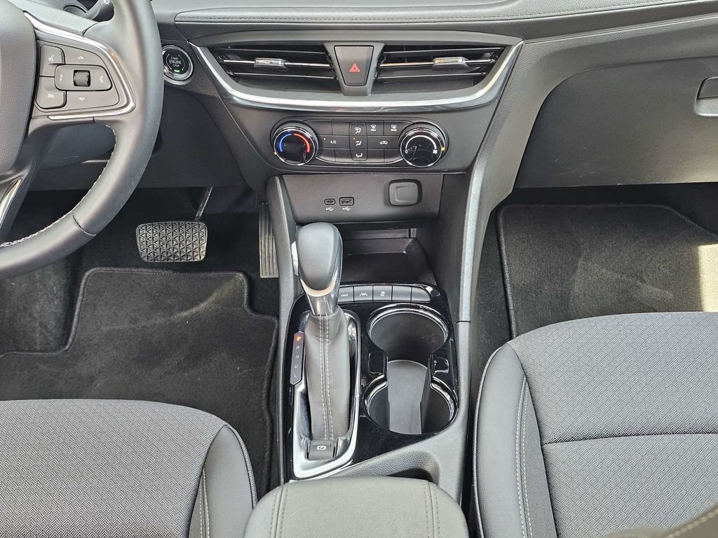 Used 2024 Buick Encore GX Preferred AWD/4WD image 19