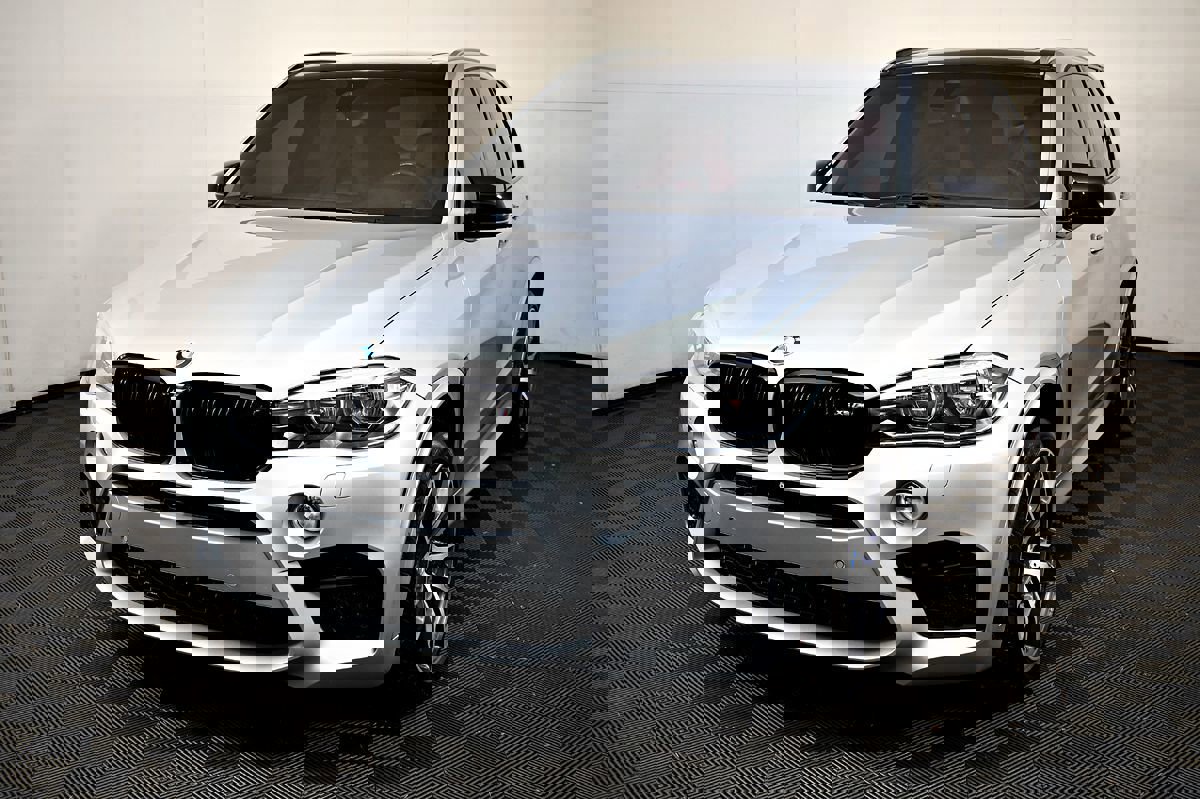 Used 2016 BMW X5 M image 2