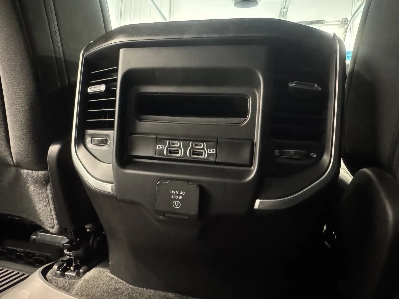 Used 2022 RAM 1500 Big Horn AWD/4WD image 16