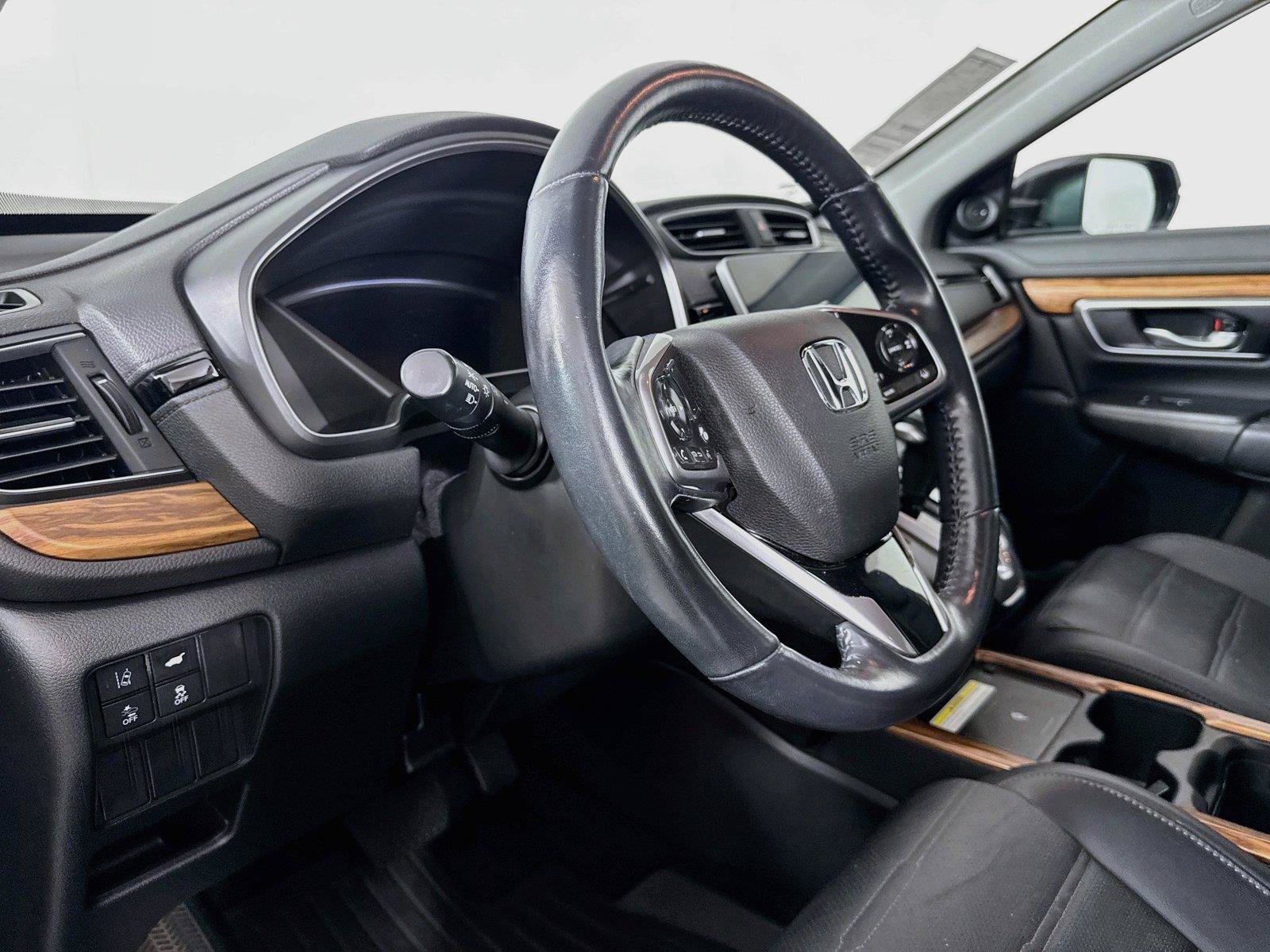 Used 2021 Honda CR-V Touring image 4