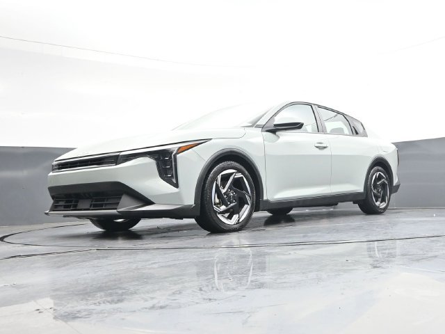 Used 2025 Kia K4 EX FWD image 37