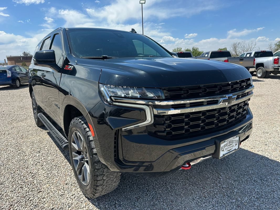 Used 2021 Chevrolet Tahoe Z71 w/ Z71 Signature Package AWD/4WD image 2