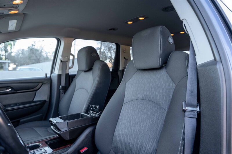 Used 2013 Chevrolet Traverse LT w/ All-Star Edition FWD image 10