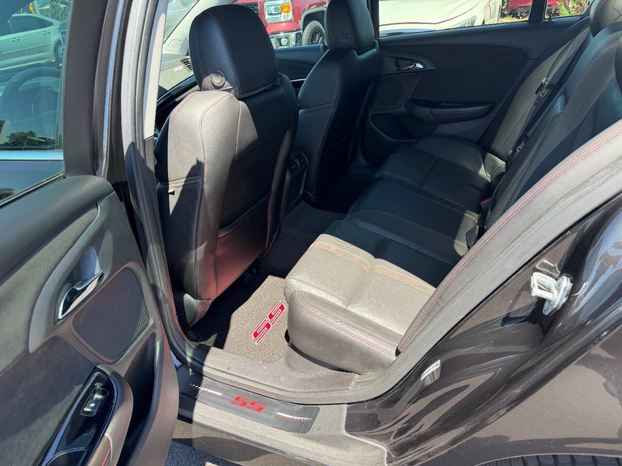 Used 2015 Chevrolet SS RWD image 12