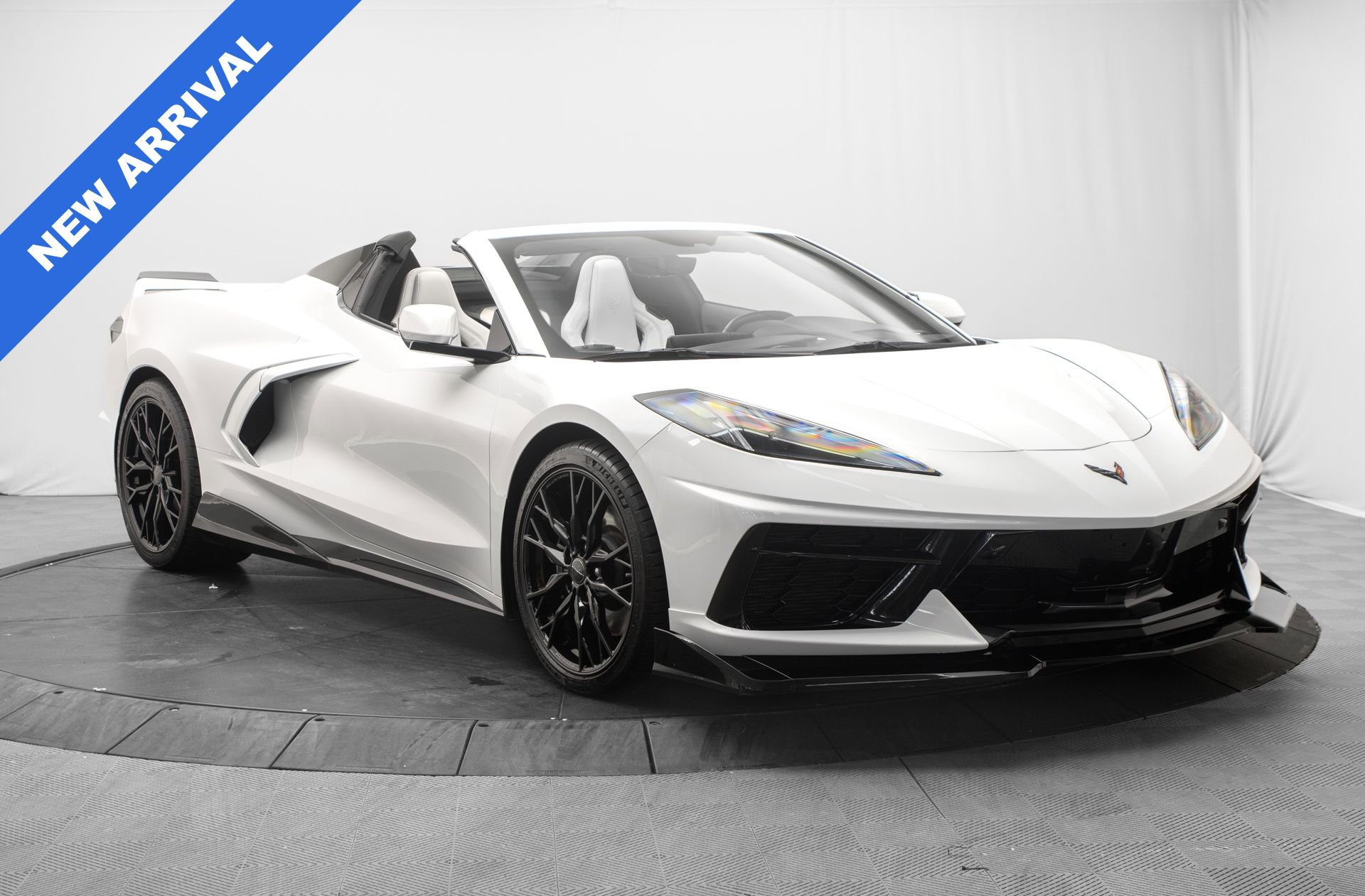 Used 2023 Chevrolet Corvette Stingray Preferred Conv w/ Z51 Performance Package RWD image 17