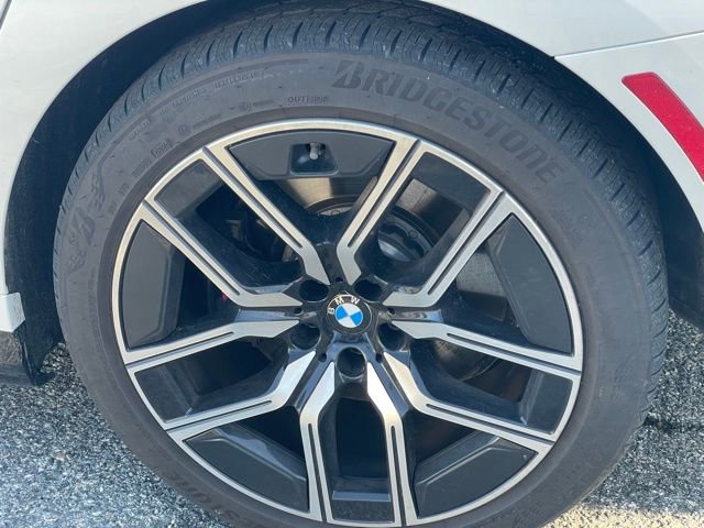 Certified 2026 BMW 740i xDrive w/ Premium Package image 30