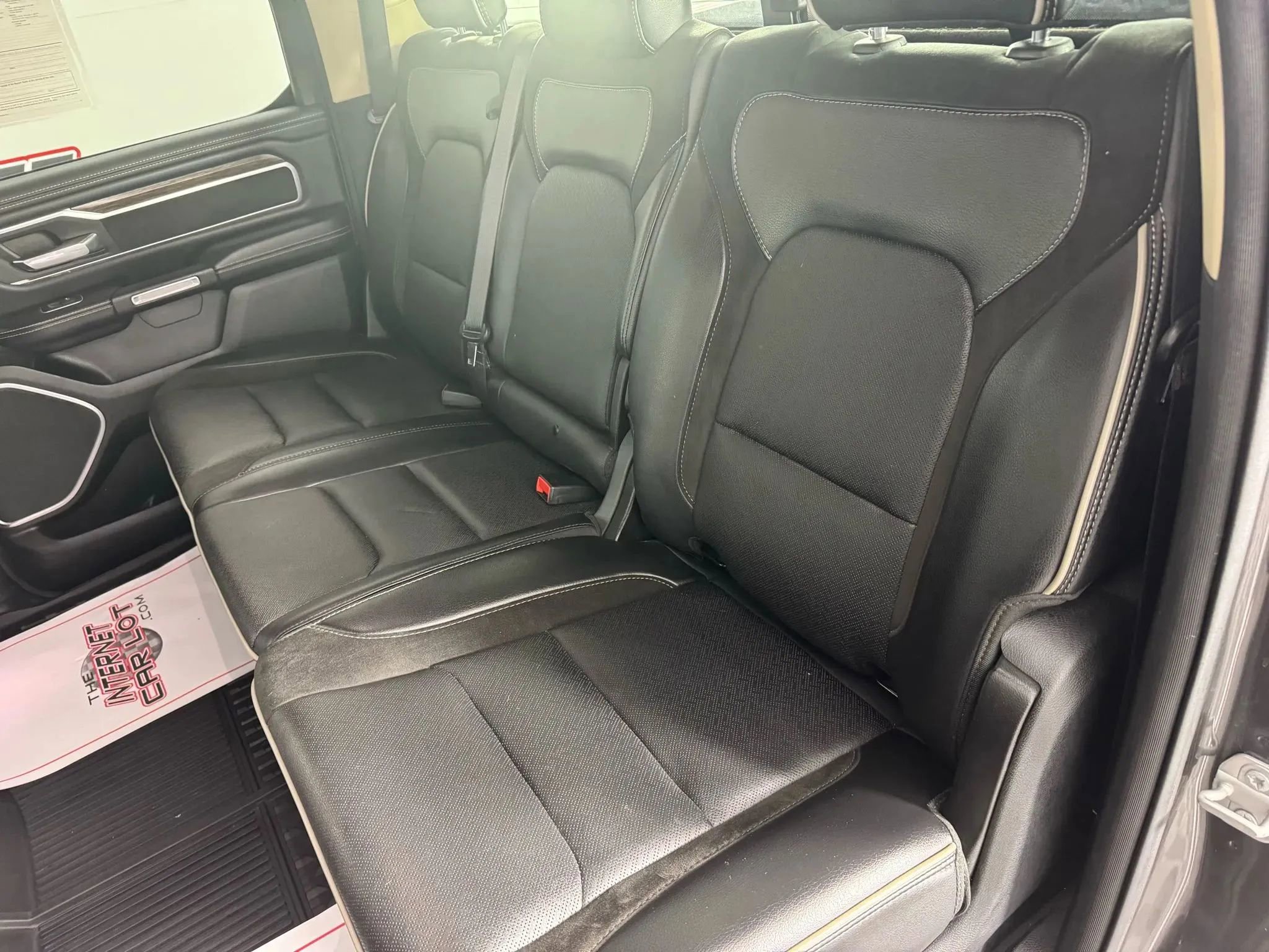 Used 2020 RAM 1500 Laramie image 36