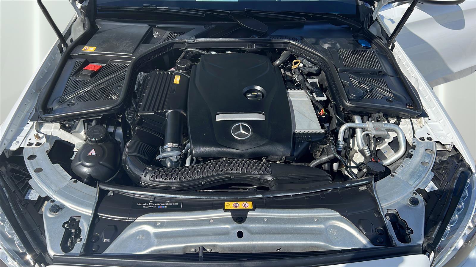 Used 2015 Mercedes-Benz C 300 Sport image 22